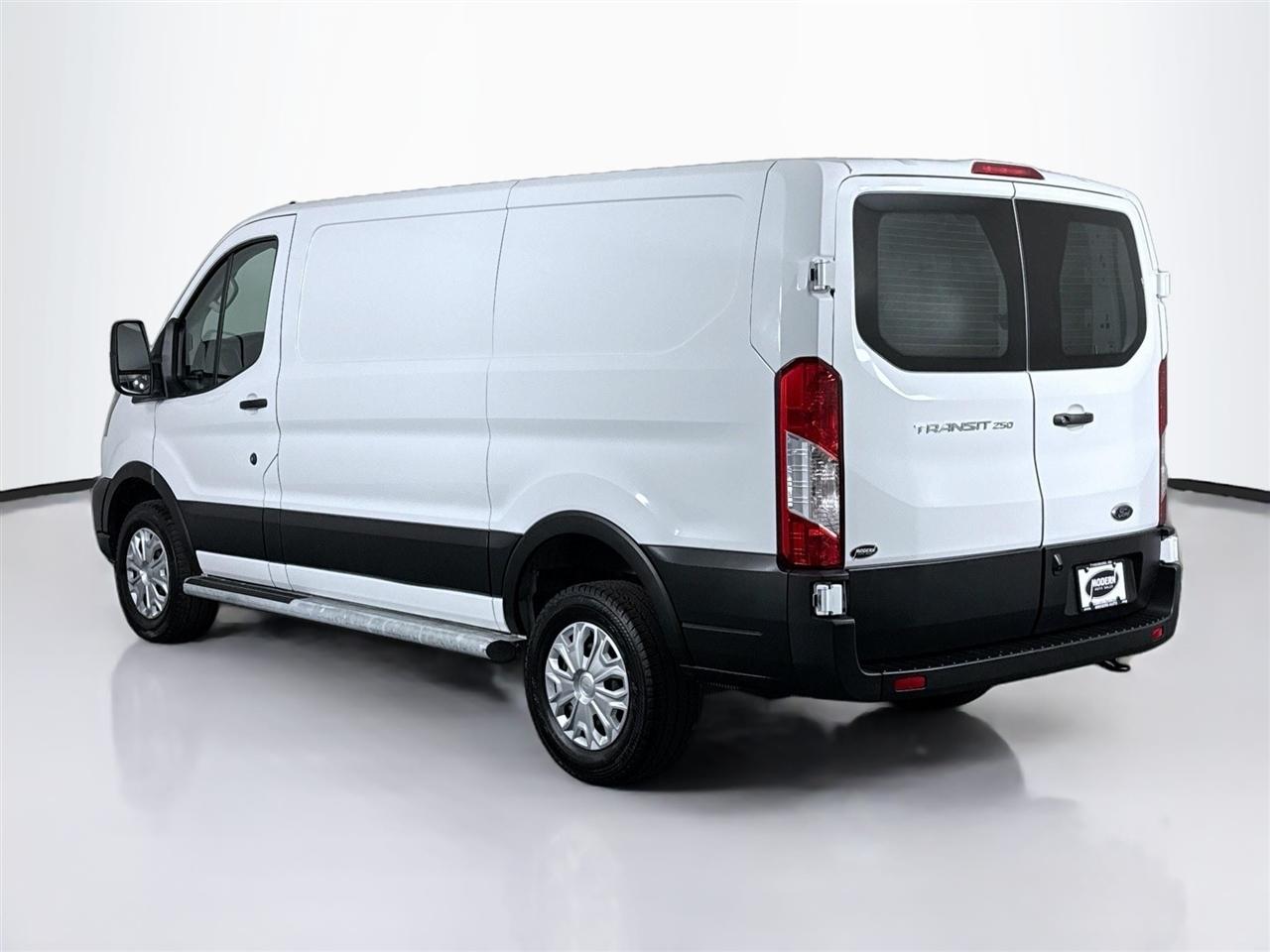 Ford Transit Cargo Van T-250 130" Low Rf 9070 GVWR RWD 2025