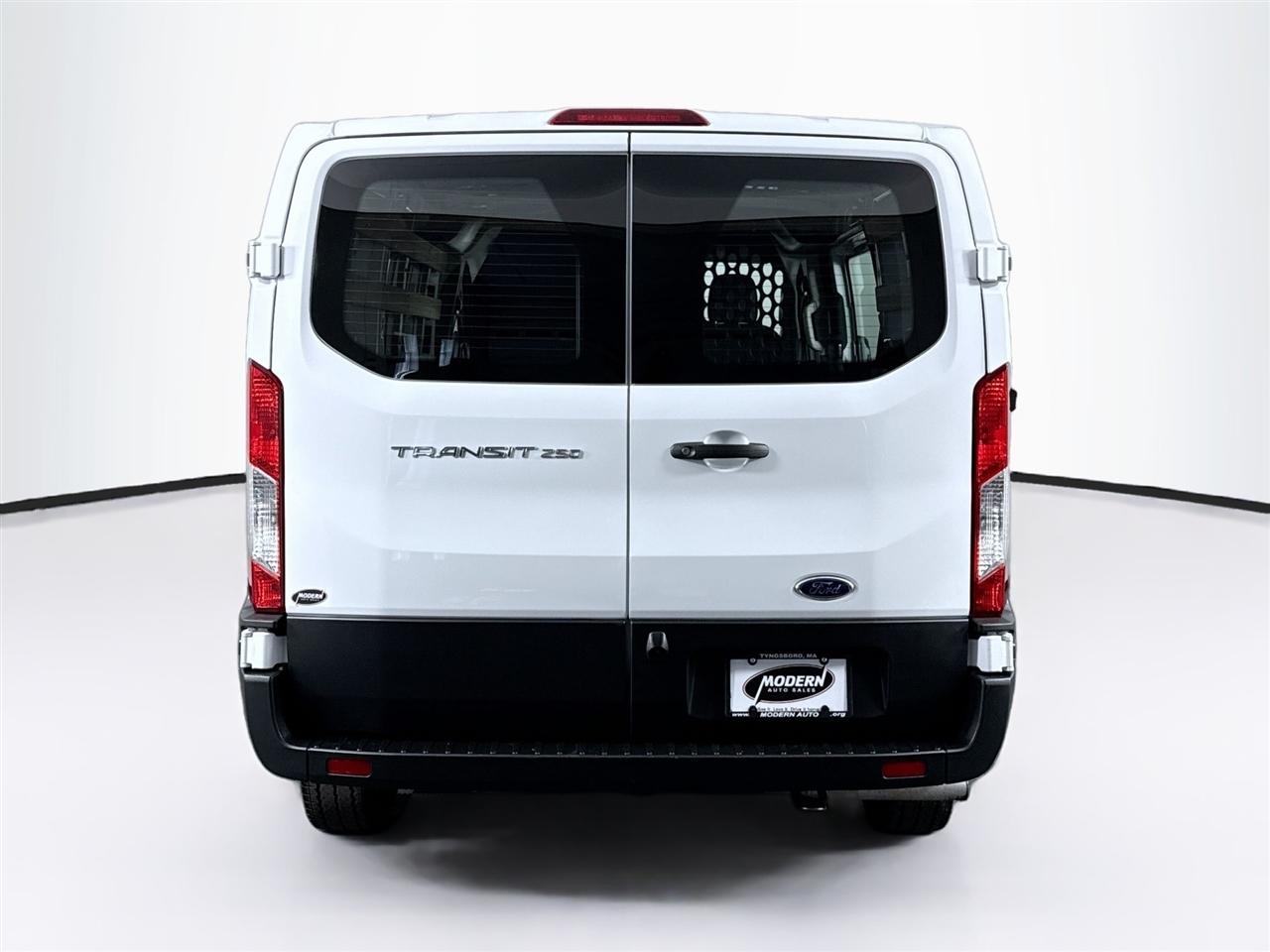 Ford Transit Cargo Van T-250 130" Low Rf 9070 GVWR RWD 2025