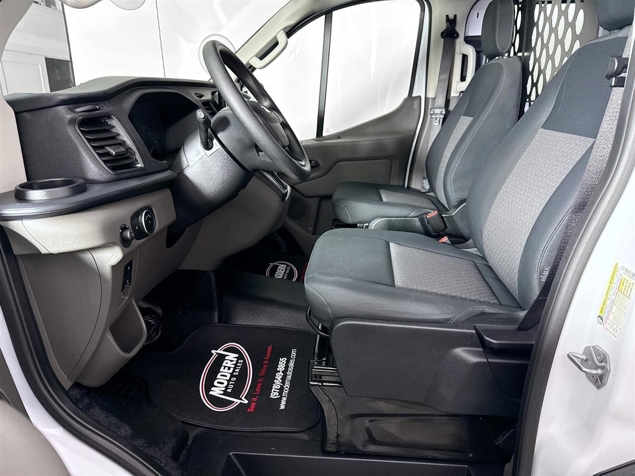 Ford Transit Cargo Van T-250 130" Low Rf 9070 GVWR RWD 2025