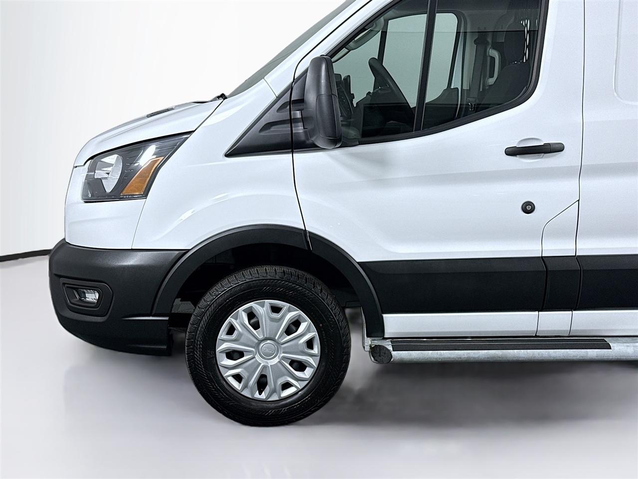 Ford Transit Cargo Van T-250 130" Low Rf 9070 GVWR RWD 2025