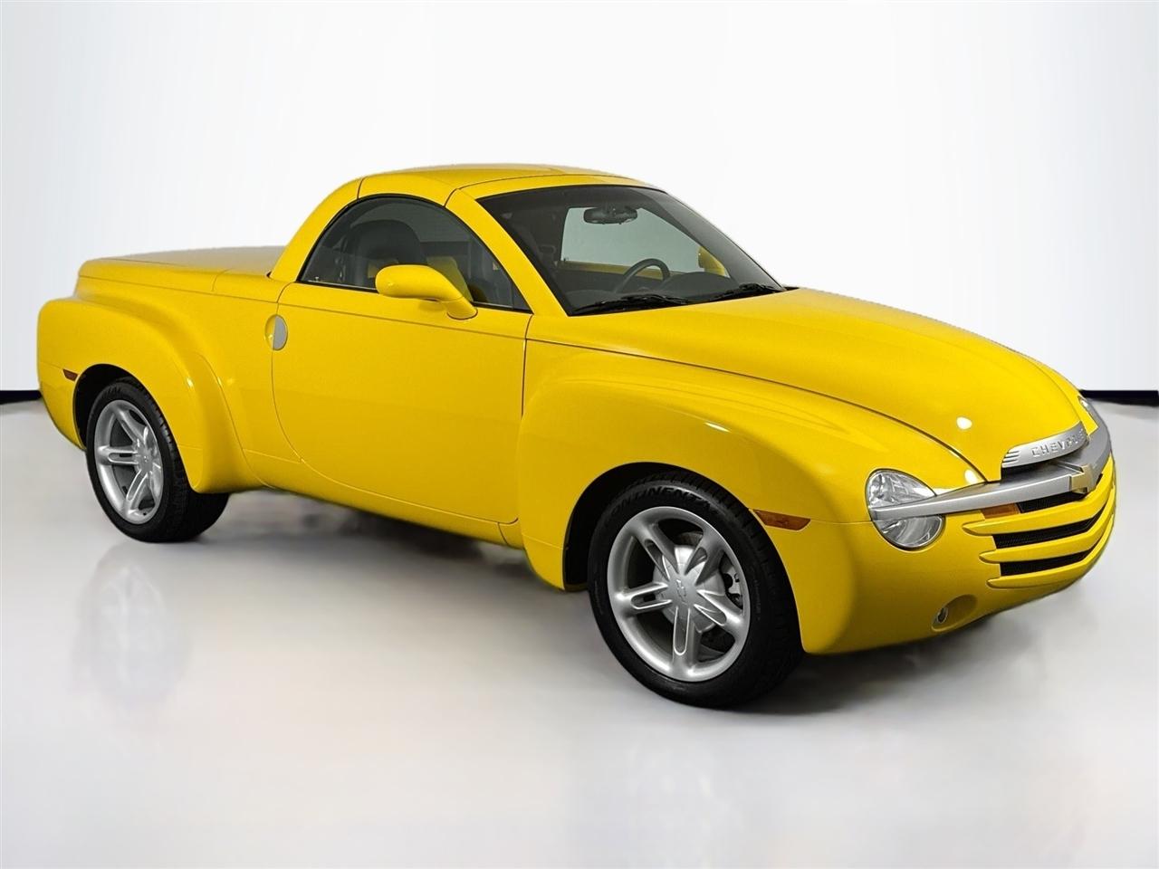 Chevrolet SSR Reg Cab 116.0" WB LS 2004
