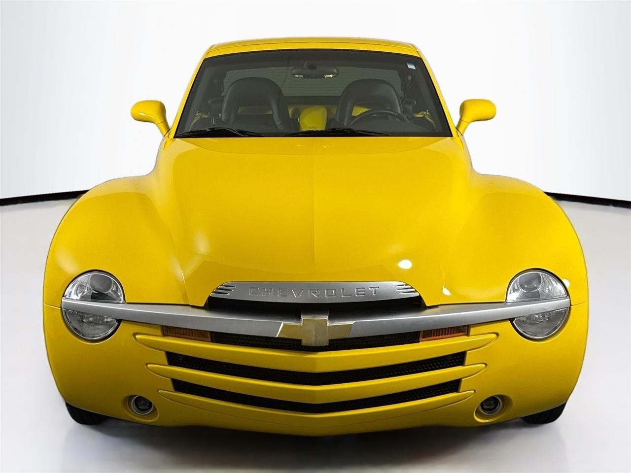 Chevrolet SSR Reg Cab 116.0" WB LS 2004