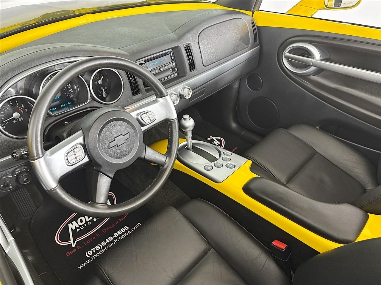 Chevrolet SSR Reg Cab 116.0" WB LS 2004