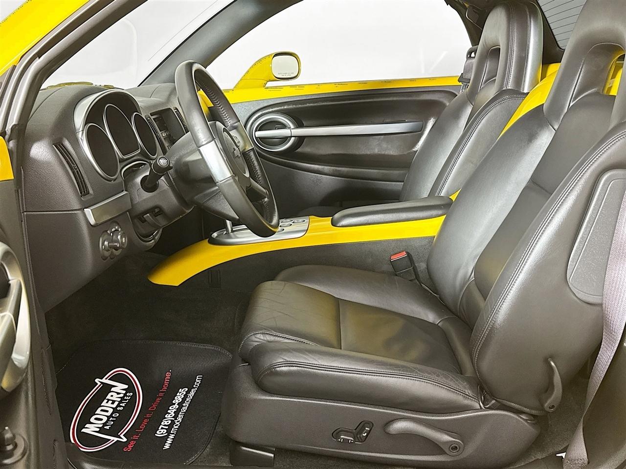 Chevrolet SSR Reg Cab 116.0" WB LS 2004