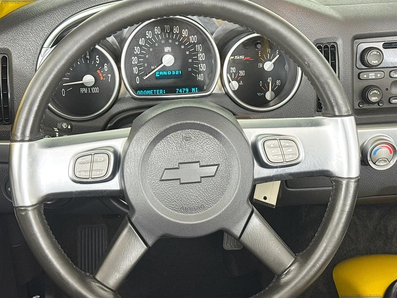 Chevrolet SSR Reg Cab 116.0" WB LS 2004