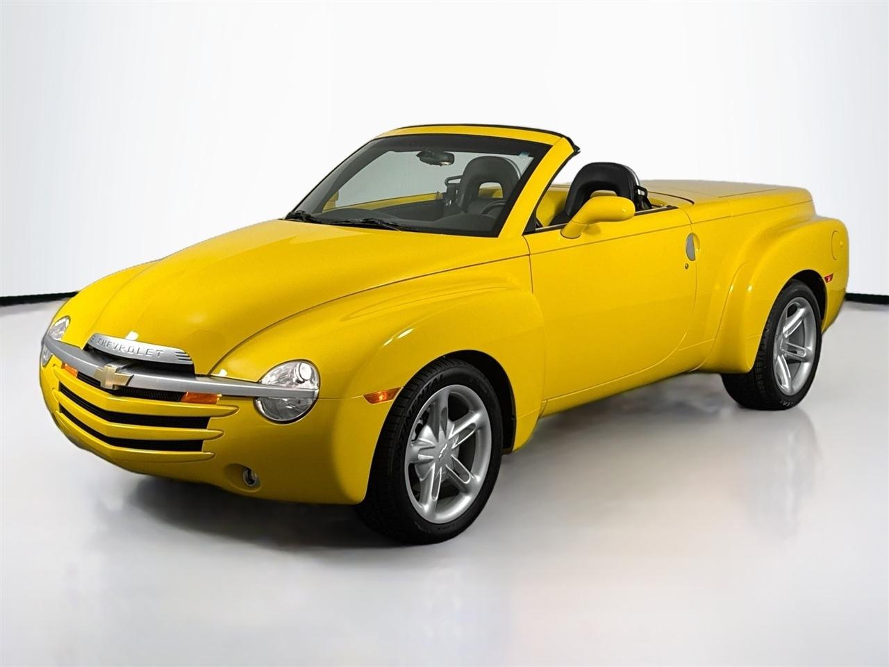 Chevrolet SSR Reg Cab 116.0" WB LS 2004