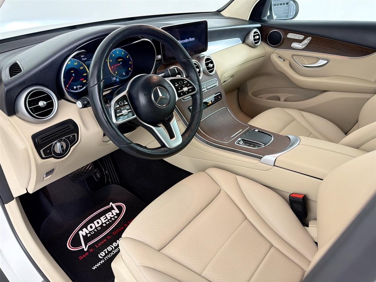 Mercedes-Benz GLC GLC 300 4MATIC SUV 2022