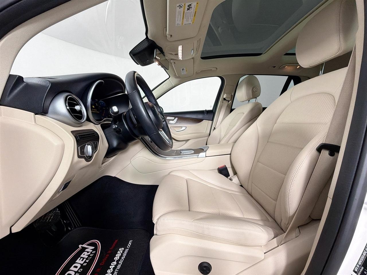 Mercedes-Benz GLC GLC 300 4MATIC SUV 2022