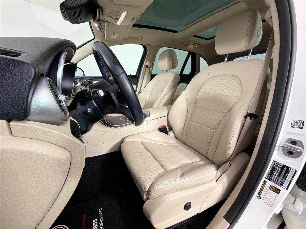 Mercedes-Benz GLC GLC 300 4MATIC SUV 2022