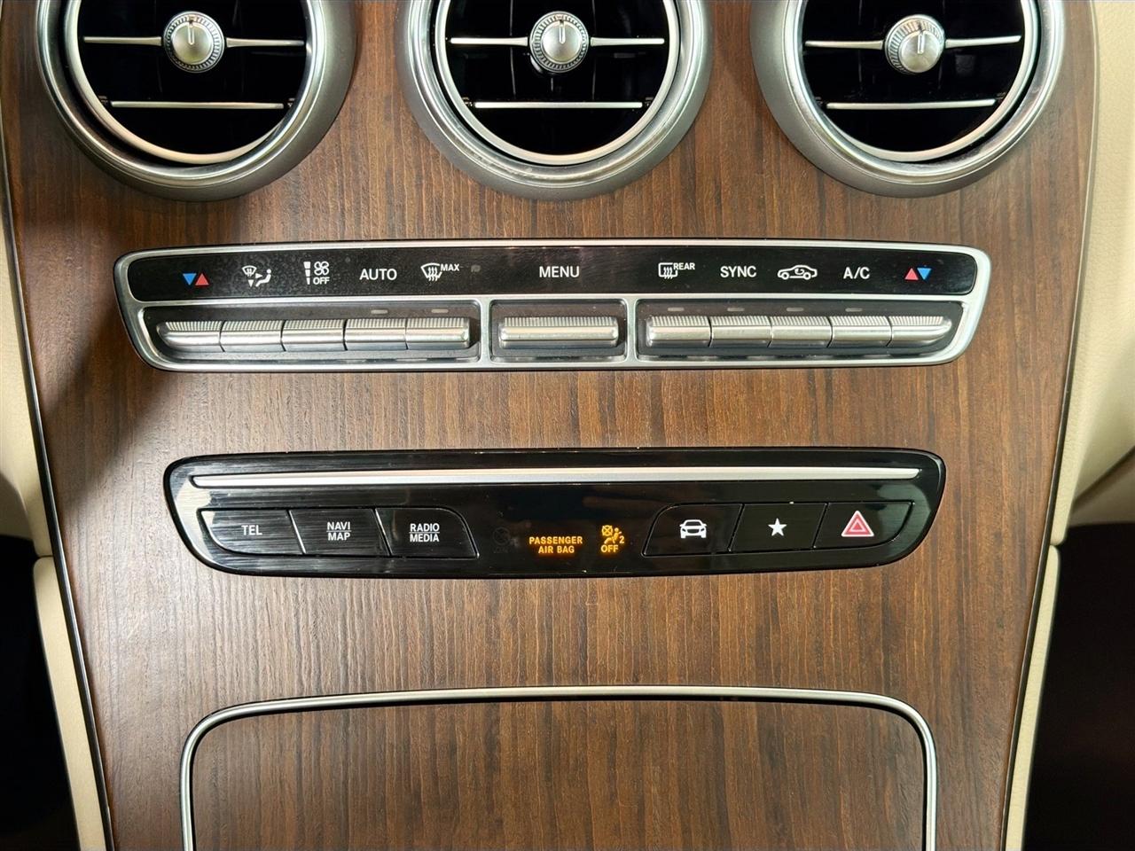 Mercedes-Benz GLC GLC 300 4MATIC SUV 2022