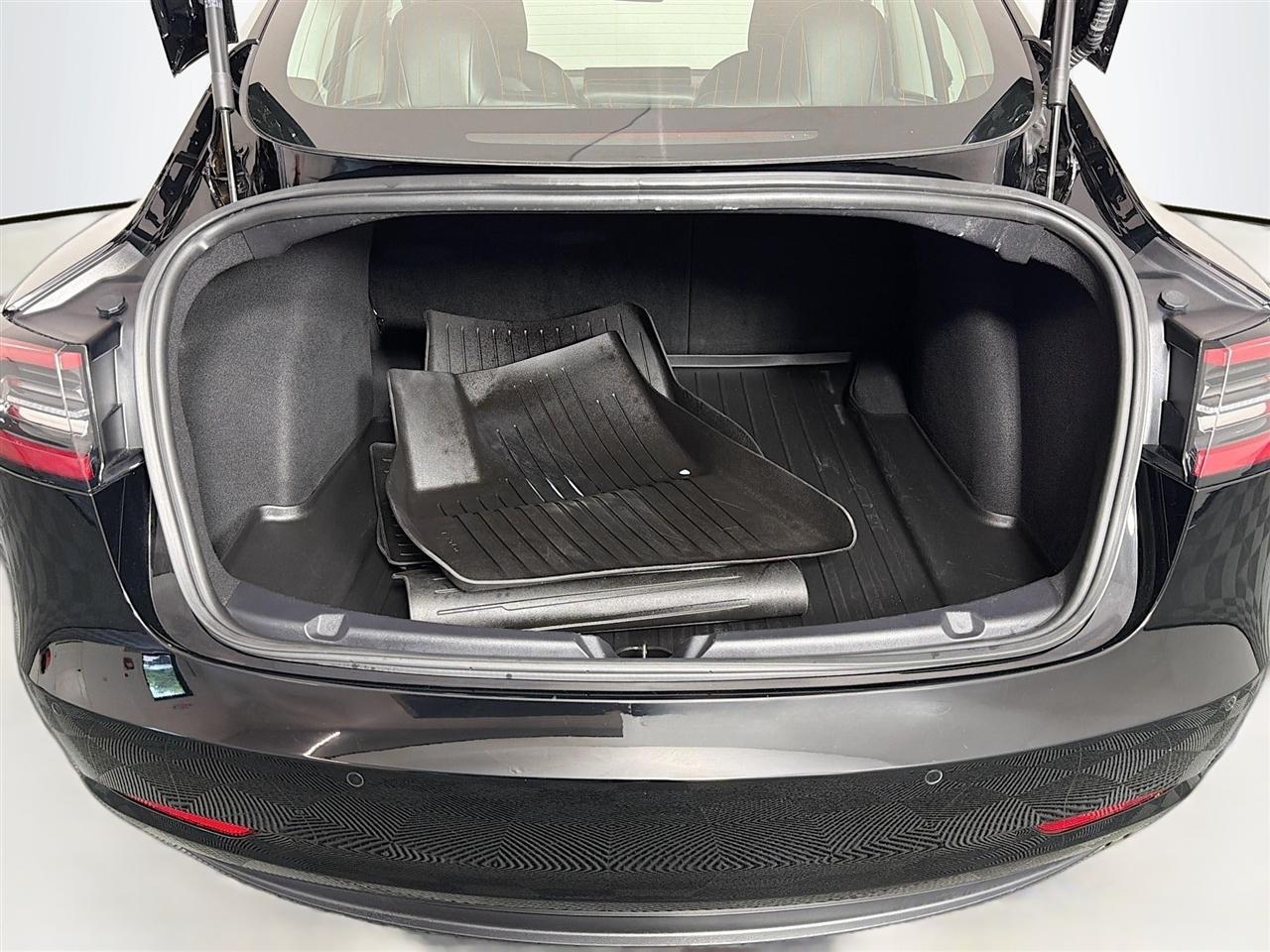 Tesla Model 3 Mid Range RWD *Ltd Avail* 2019