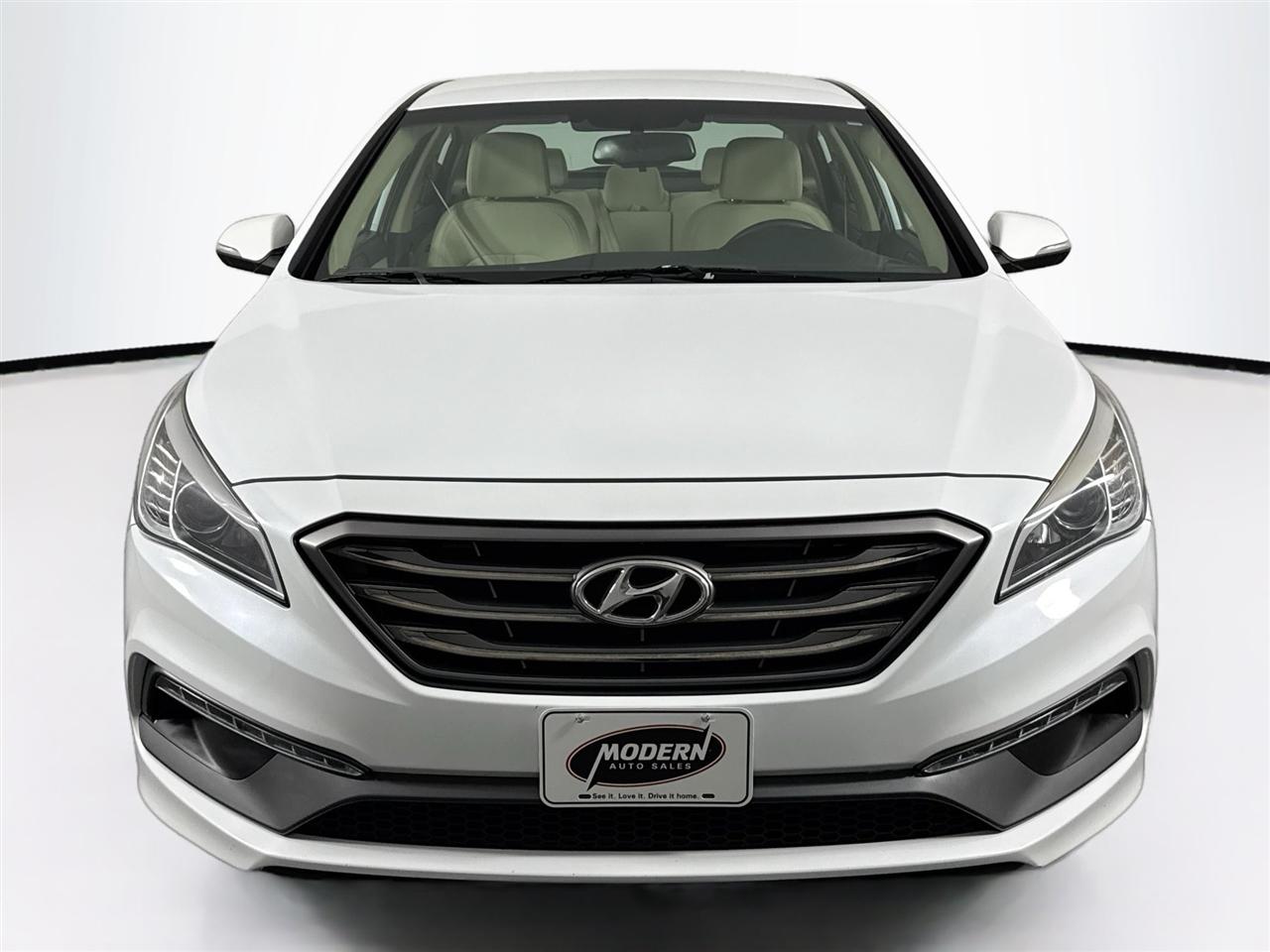 Hyundai Sonata 4dr Sdn 2.4L Sport PZEV 2016