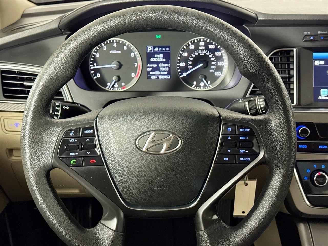 Hyundai Sonata 4dr Sdn 2.4L Sport PZEV 2016