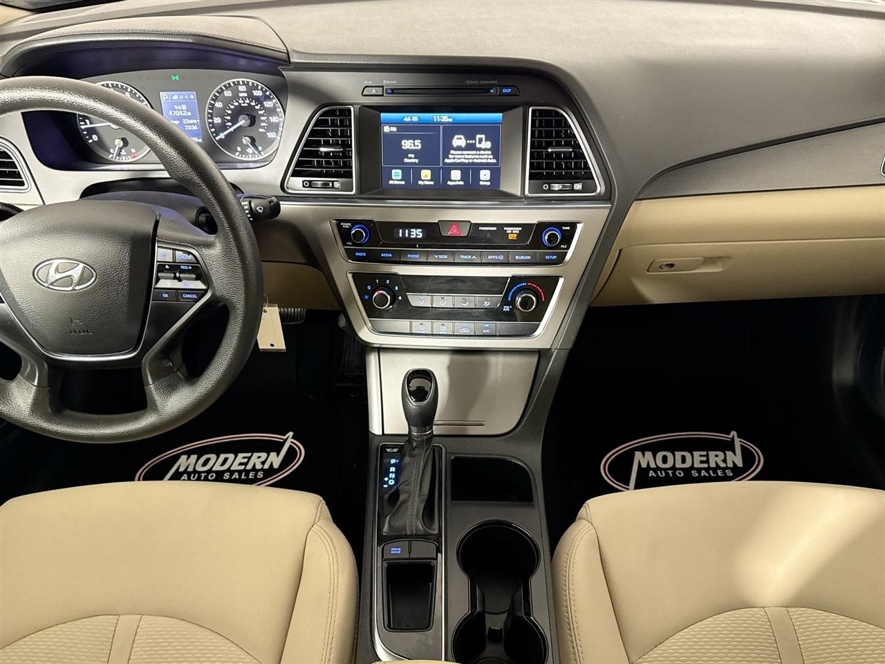 Hyundai Sonata 4dr Sdn 2.4L Sport PZEV 2016