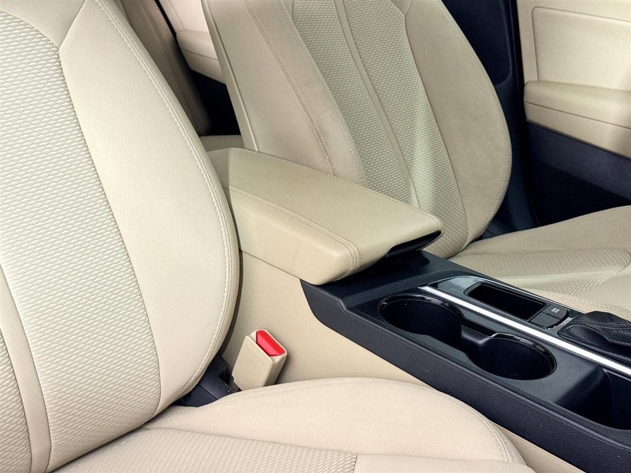 Hyundai Sonata 4dr Sdn 2.4L Sport PZEV 2016