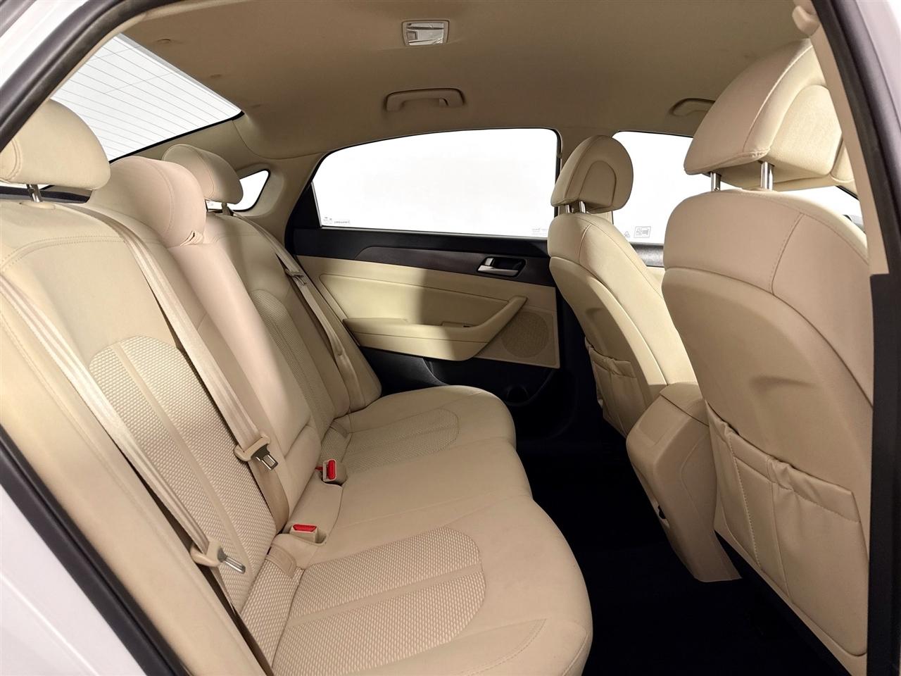 Hyundai Sonata 4dr Sdn 2.4L Sport PZEV 2016