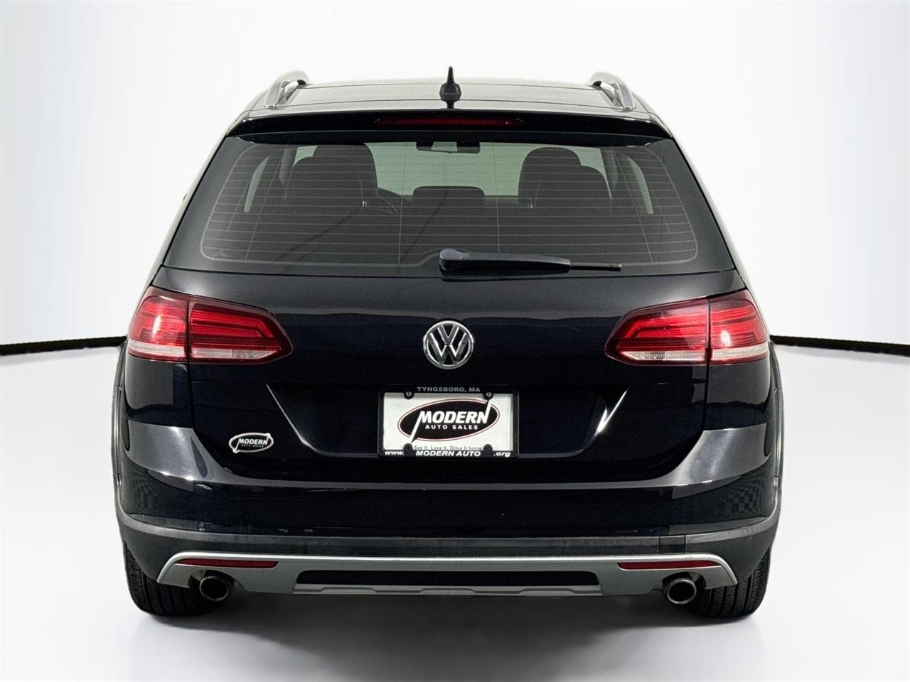 Volkswagen Golf Alltrack 1.8T SEL Manual 2019