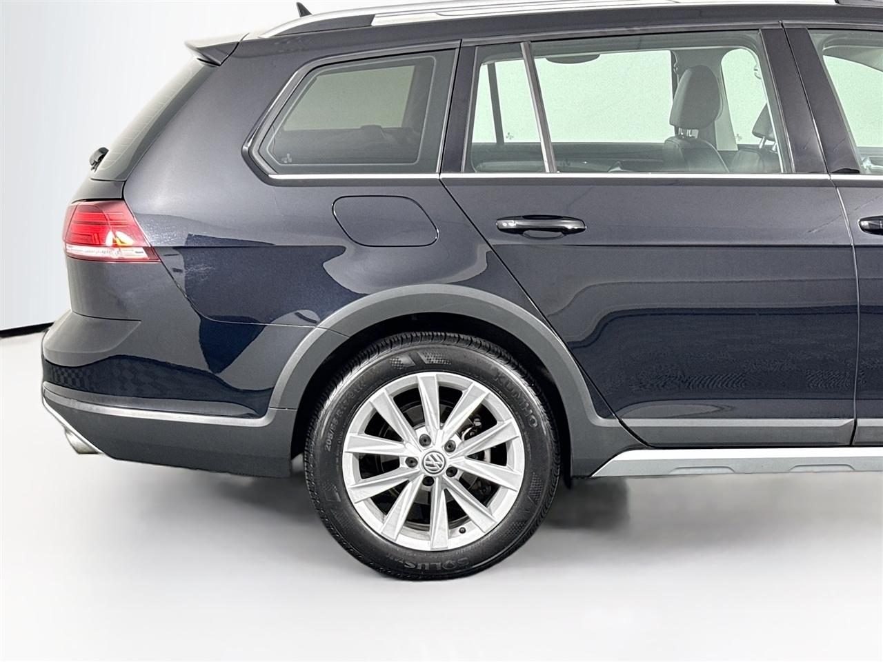Volkswagen Golf Alltrack 1.8T SEL Manual 2019