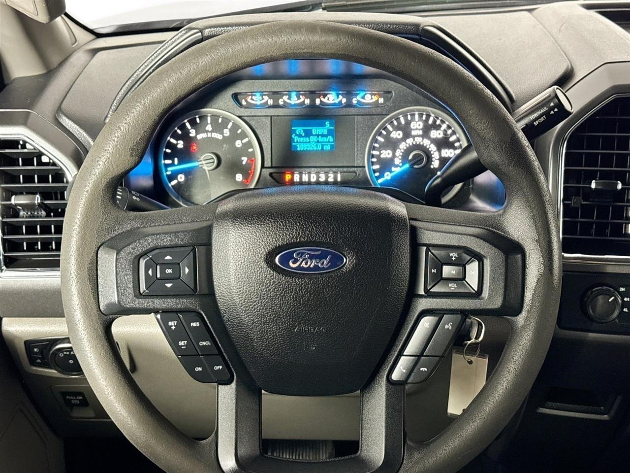 Ford F-150 4WD SuperCrew 145" XLT 2015
