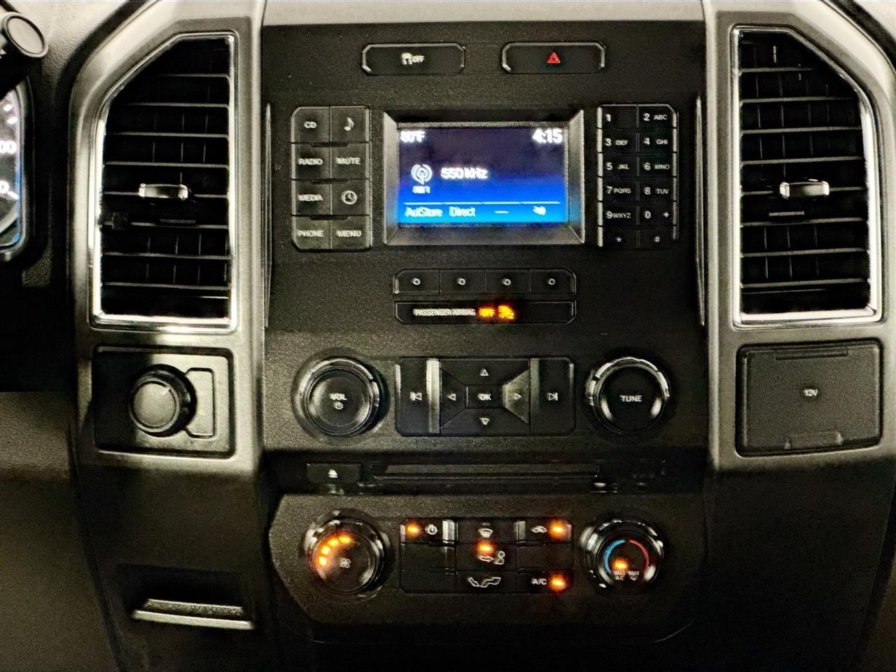 Ford F-150 4WD SuperCrew 145" XLT 2015