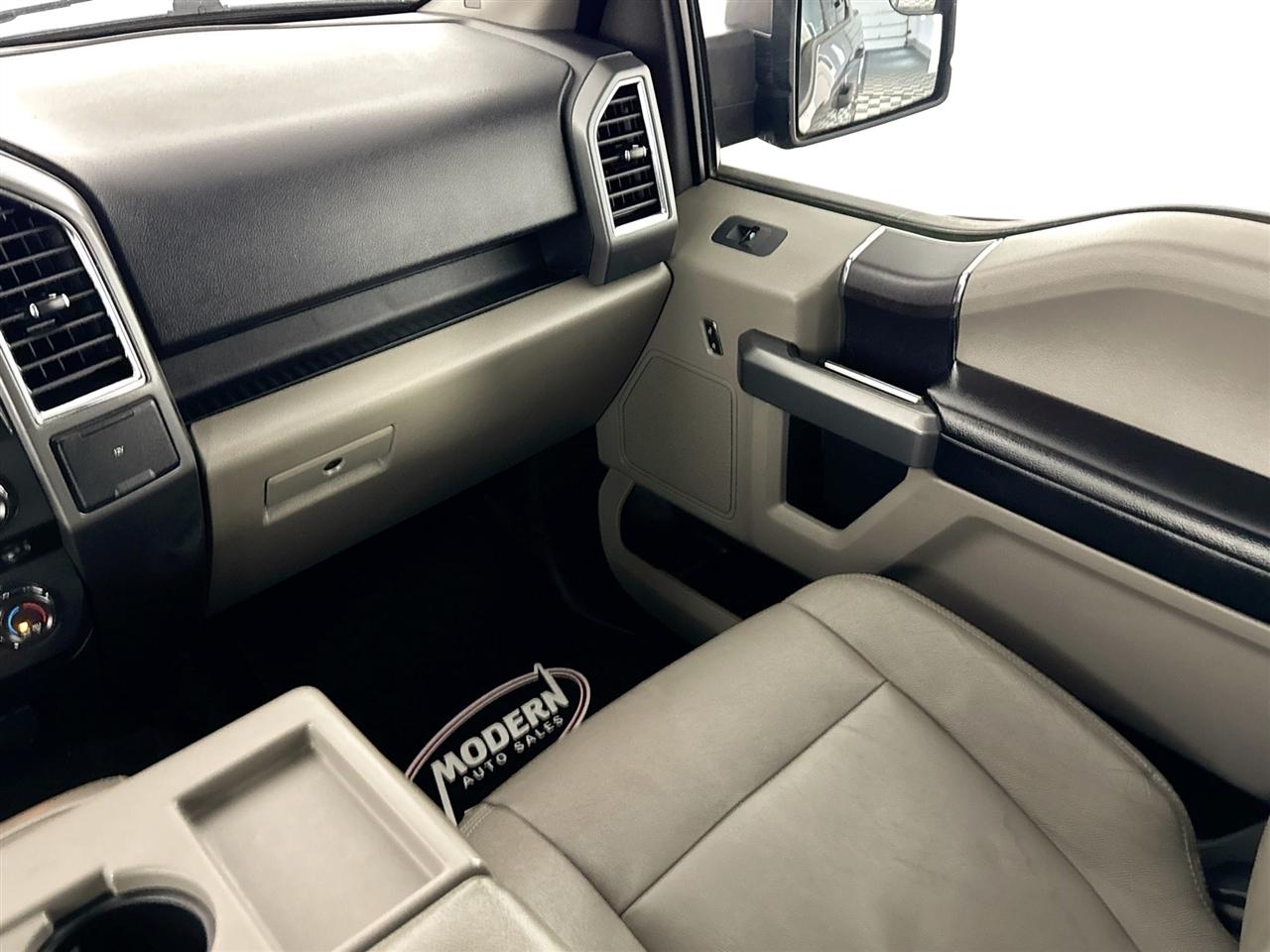 Ford F-150 4WD SuperCrew 145" XLT 2015