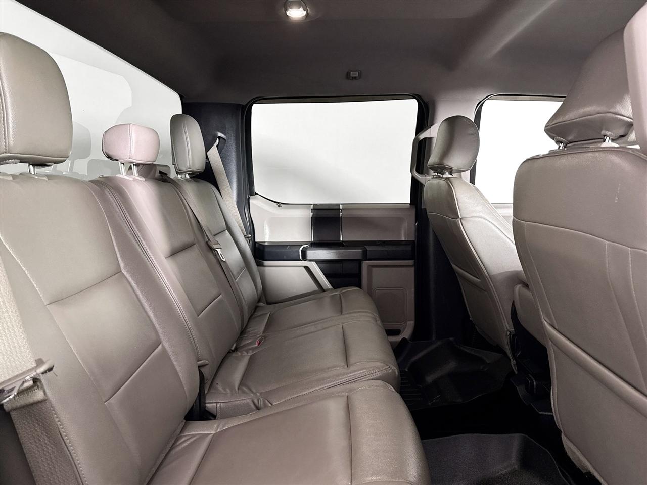Ford F-150 4WD SuperCrew 145" XLT 2015