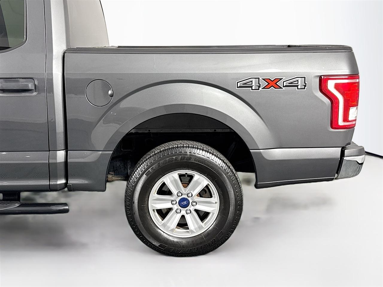 Ford F-150 4WD SuperCrew 145" XLT 2015
