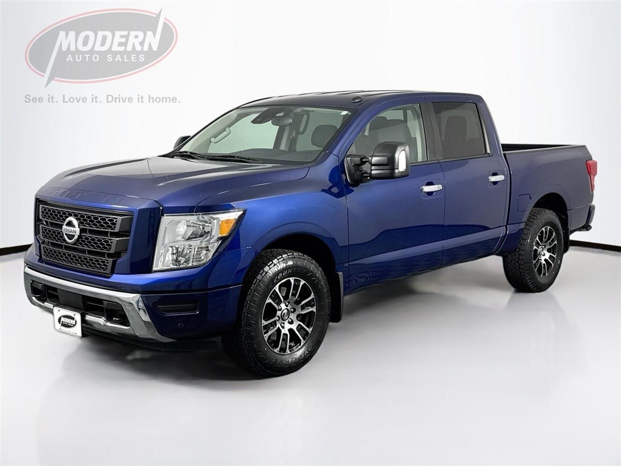 Nissan Titan 4x4 Crew Cab SV 2020