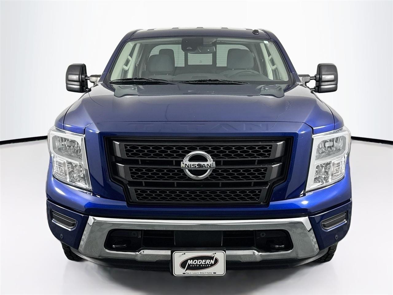 Nissan Titan 4x4 Crew Cab SV 2020