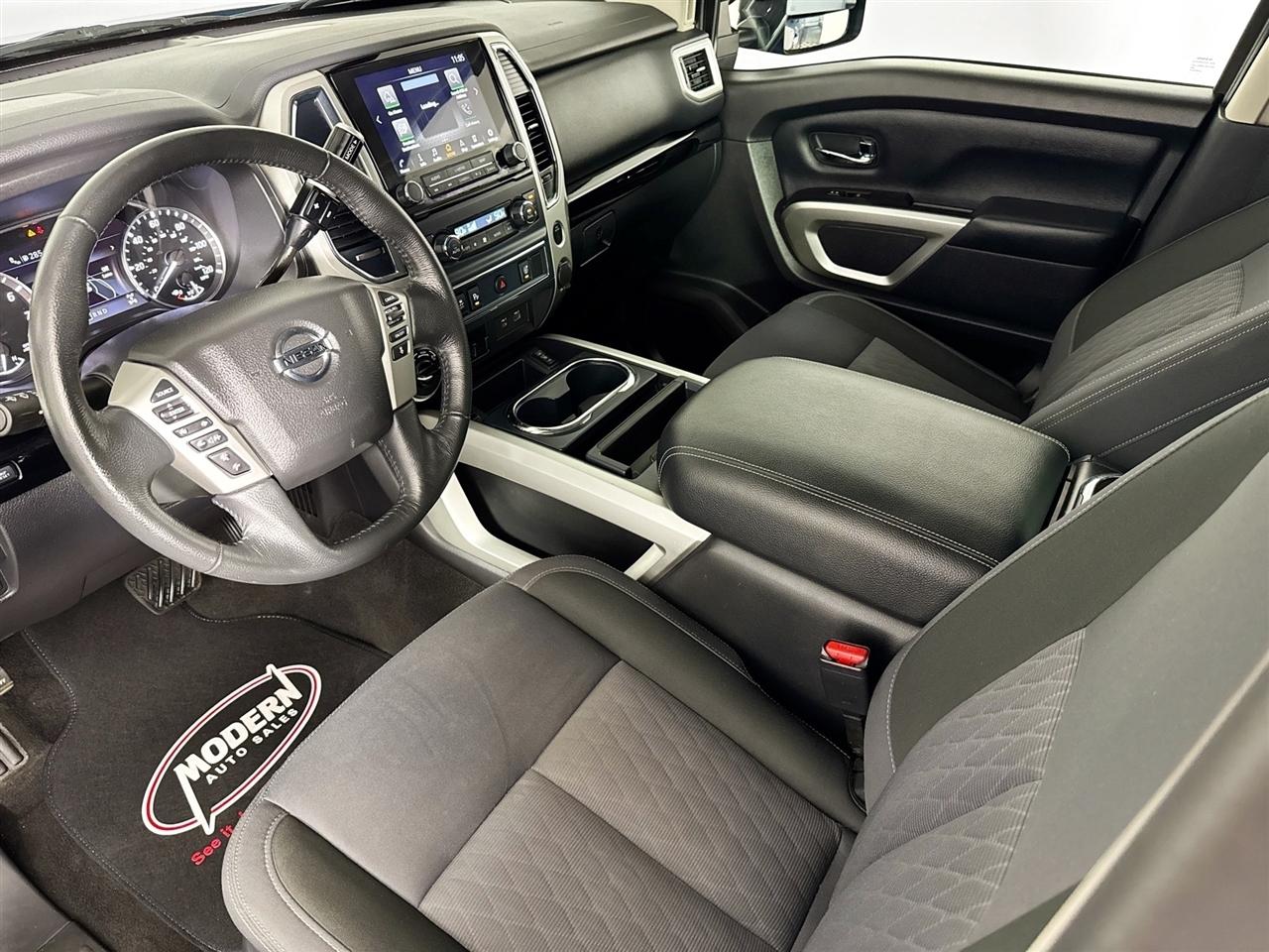 Nissan Titan 4x4 Crew Cab SV 2020