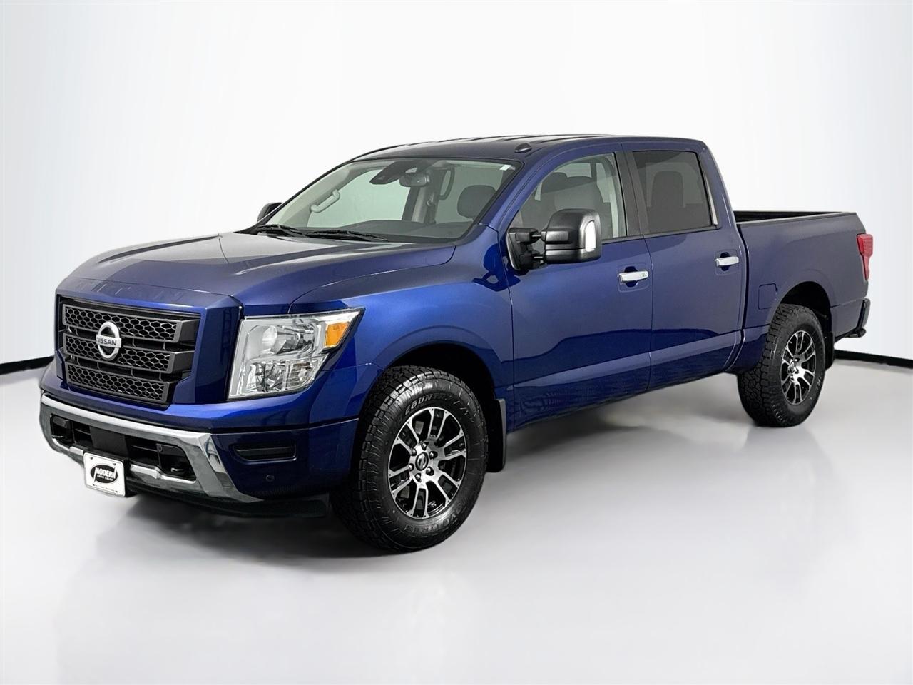 Nissan Titan 4x4 Crew Cab SV 2020