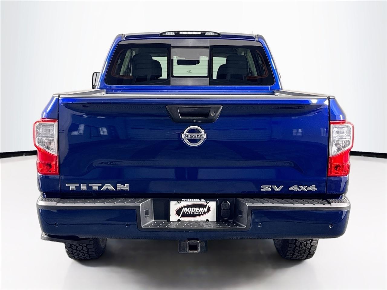 Nissan Titan 4x4 Crew Cab SV 2020