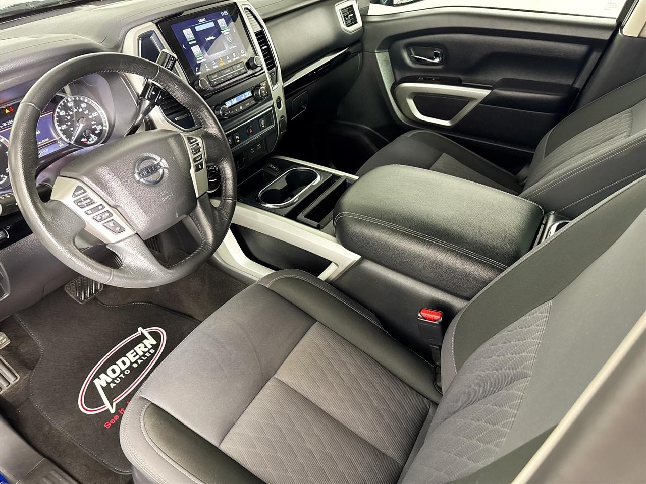 Nissan Titan 4x4 Crew Cab SV 2020