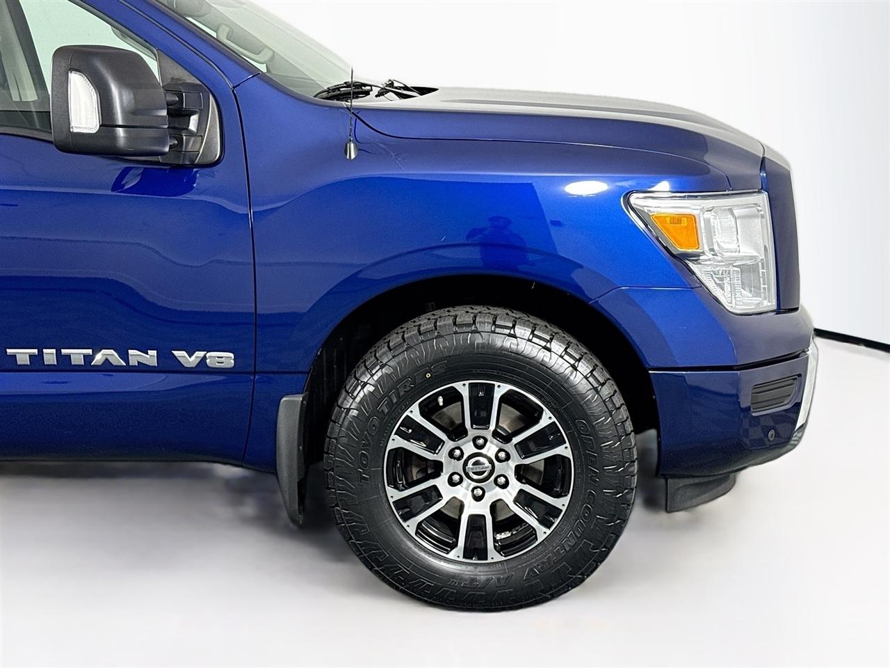 Nissan Titan 4x4 Crew Cab SV 2020