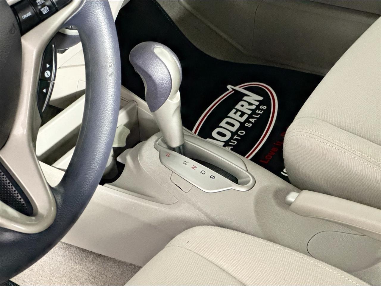 Honda Insight 5dr CVT EX 2010