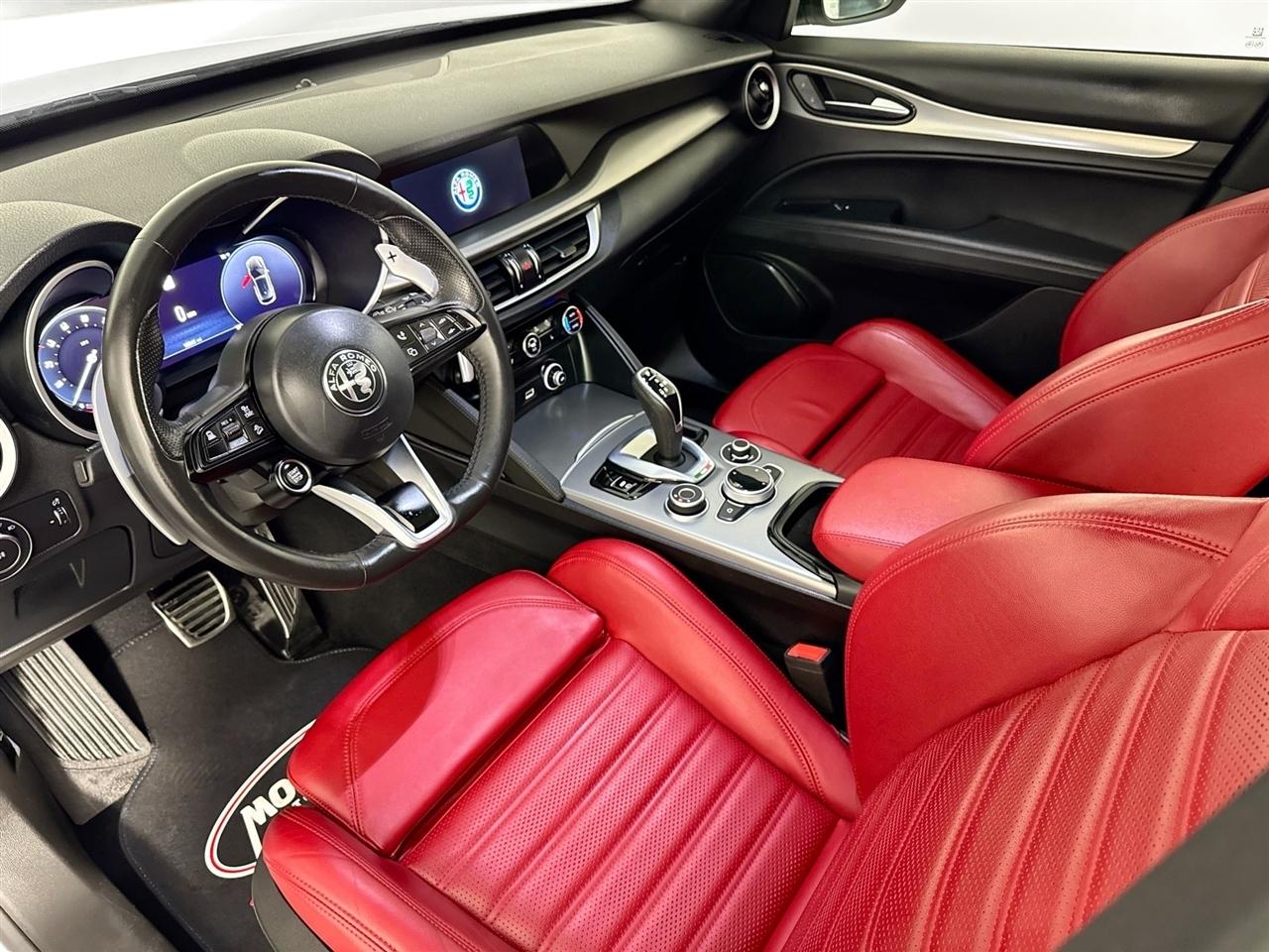 Alfa Romeo Stelvio Veloce AWD 2024