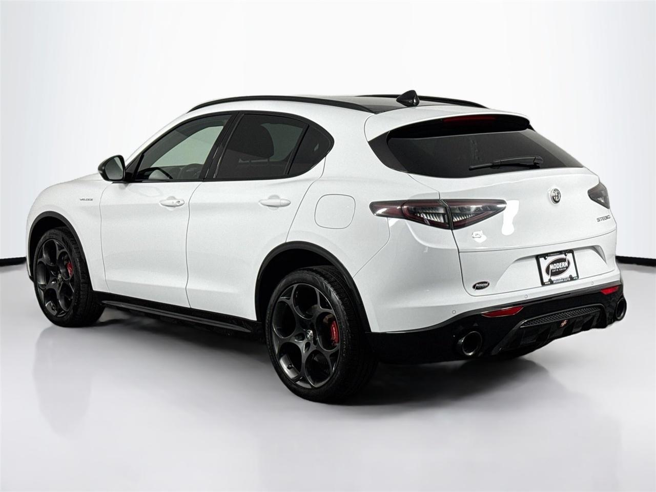 Alfa Romeo Stelvio Veloce AWD 2024