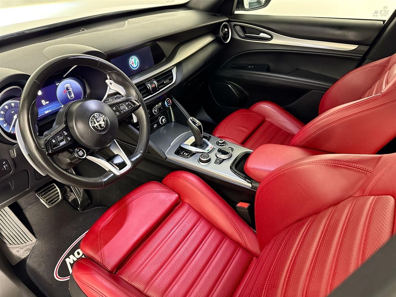 Alfa Romeo Stelvio Veloce AWD 2024