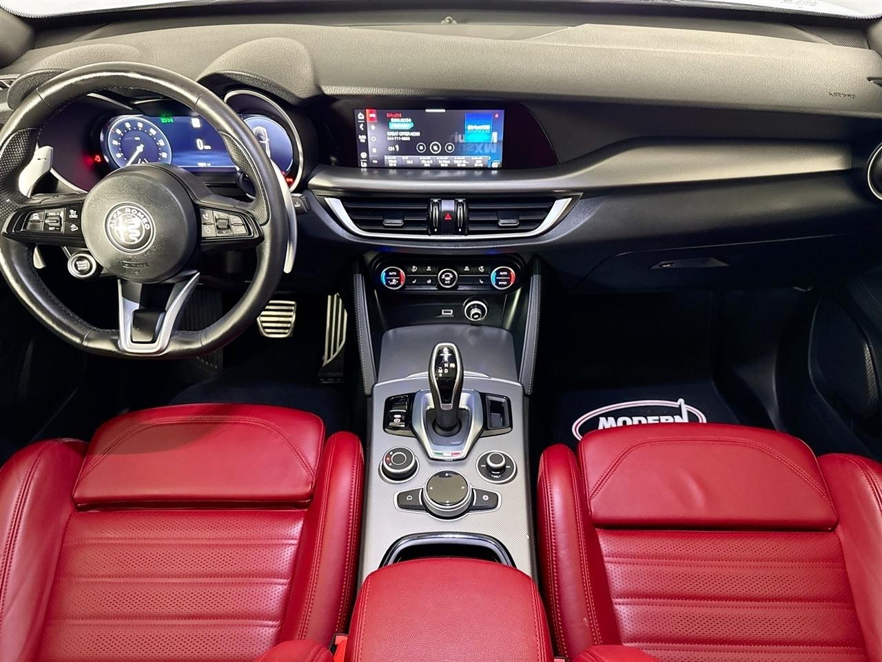 Alfa Romeo Stelvio Veloce AWD 2024