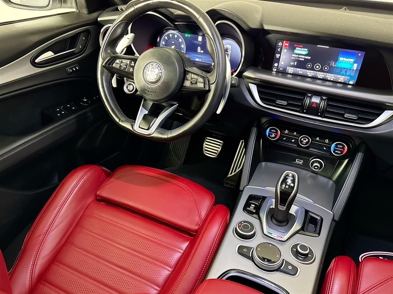 Alfa Romeo Stelvio Veloce AWD 2024