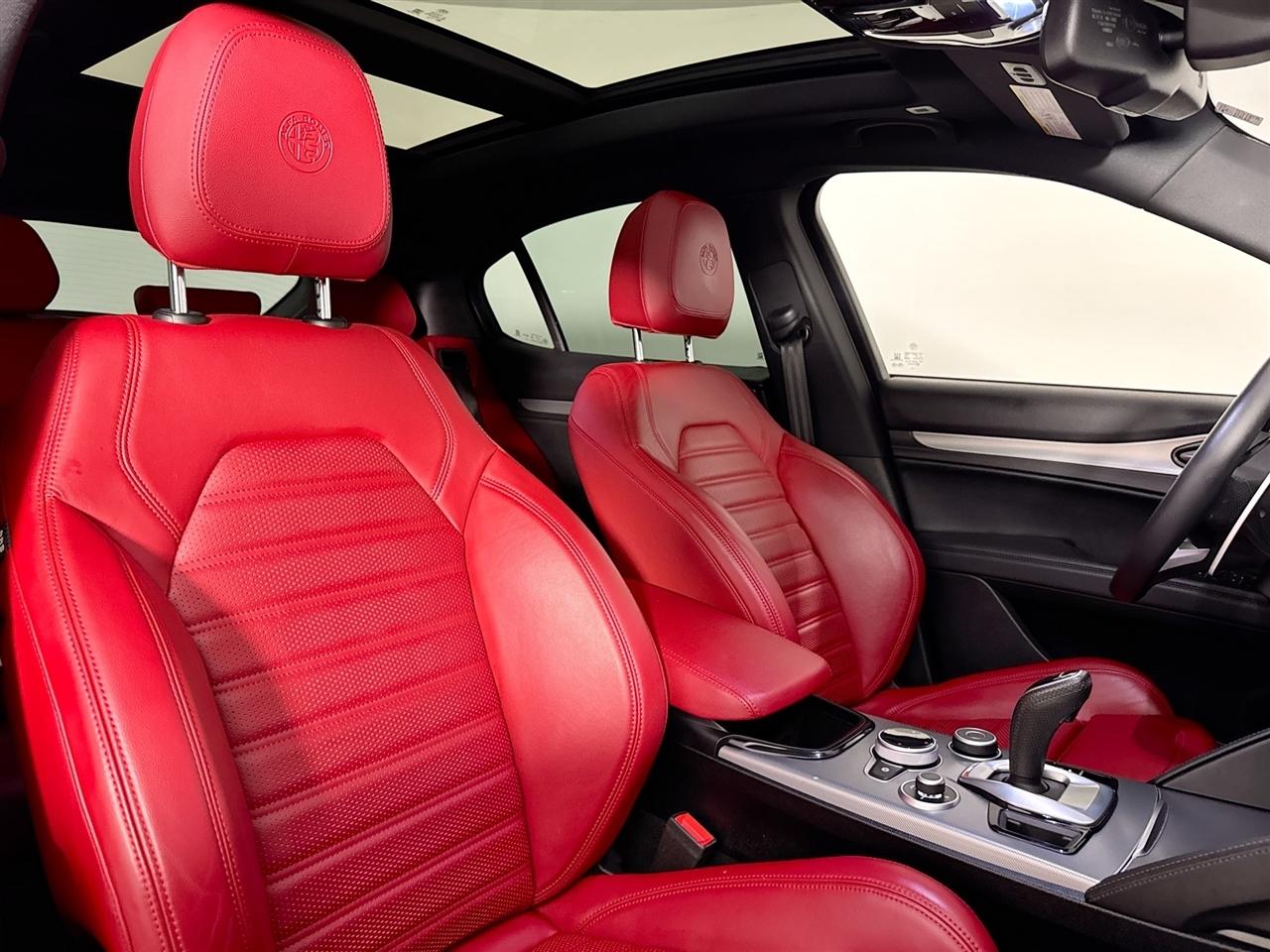 Alfa Romeo Stelvio Veloce AWD 2024