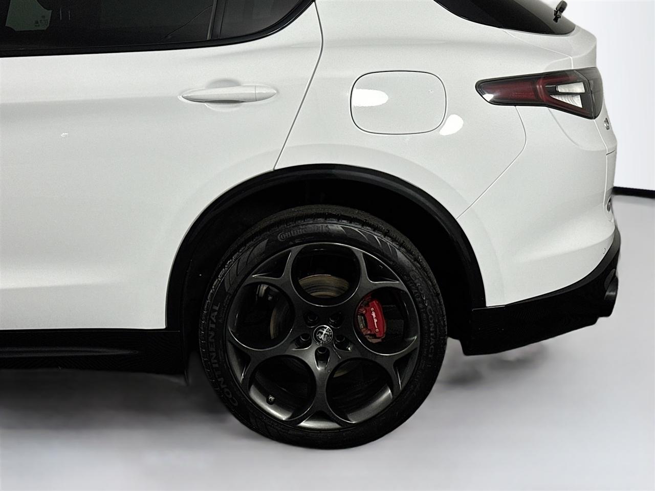 Alfa Romeo Stelvio Veloce AWD 2024