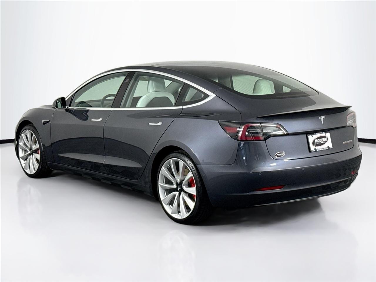 Tesla Model 3 Long Range Battery AWD 2018