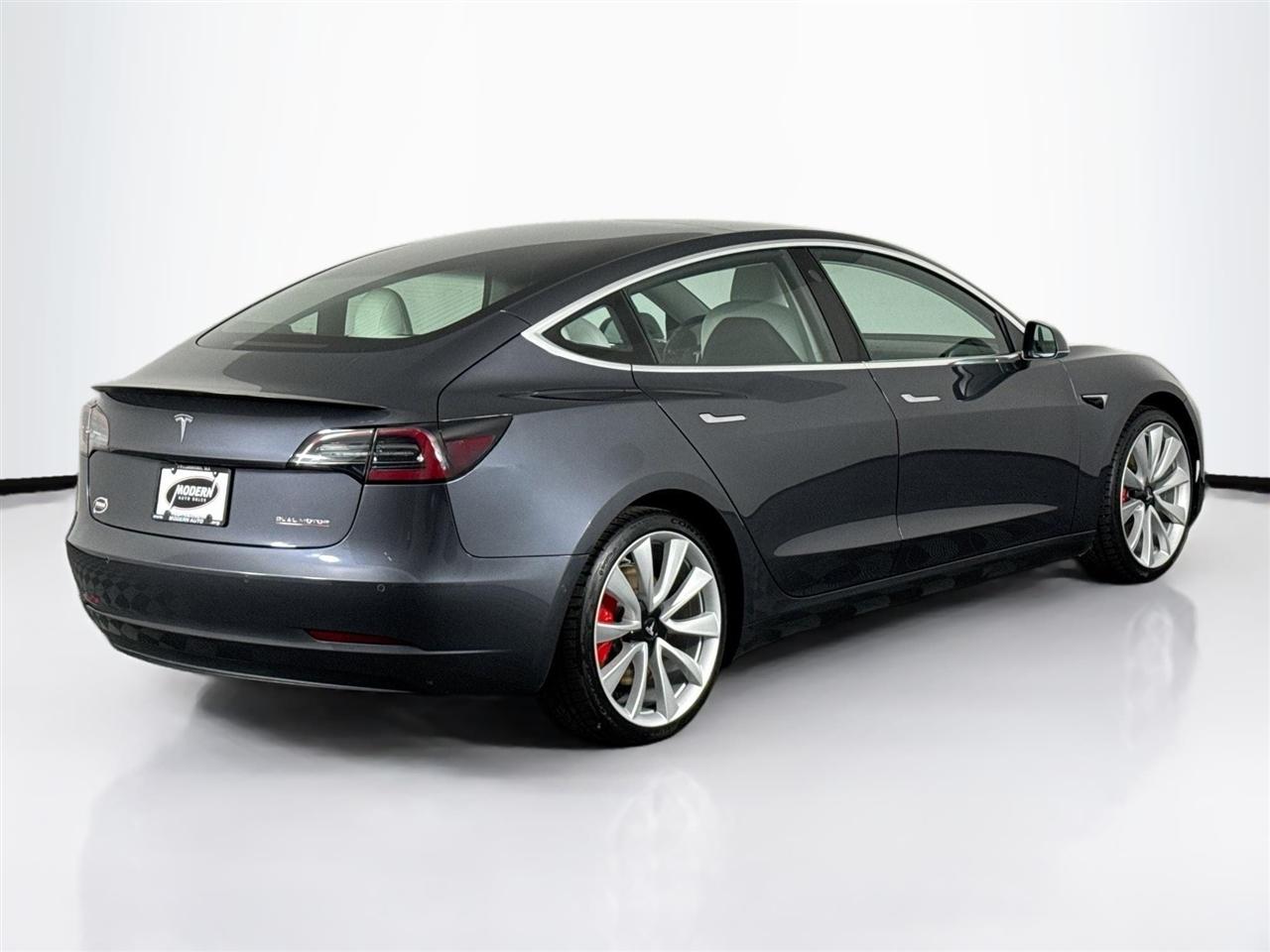 Tesla Model 3 Long Range Battery AWD 2018