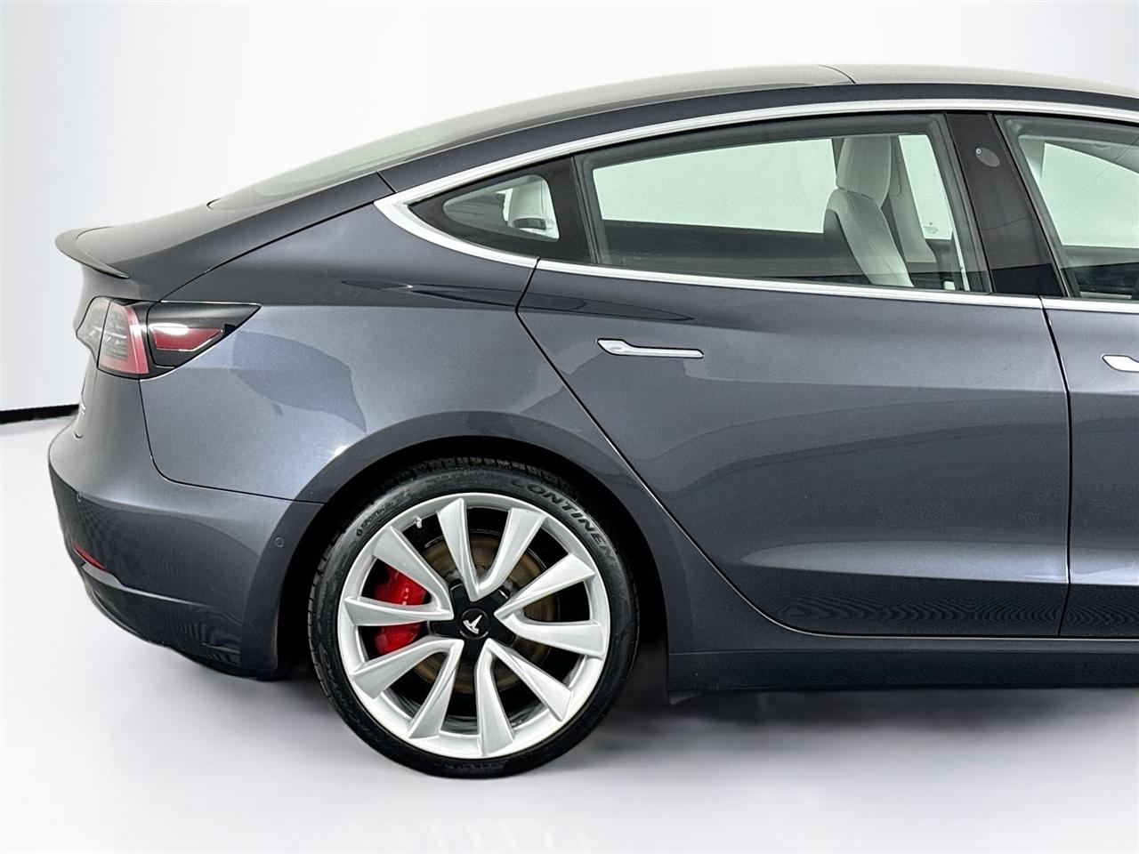 Tesla Model 3 Long Range Battery AWD 2018