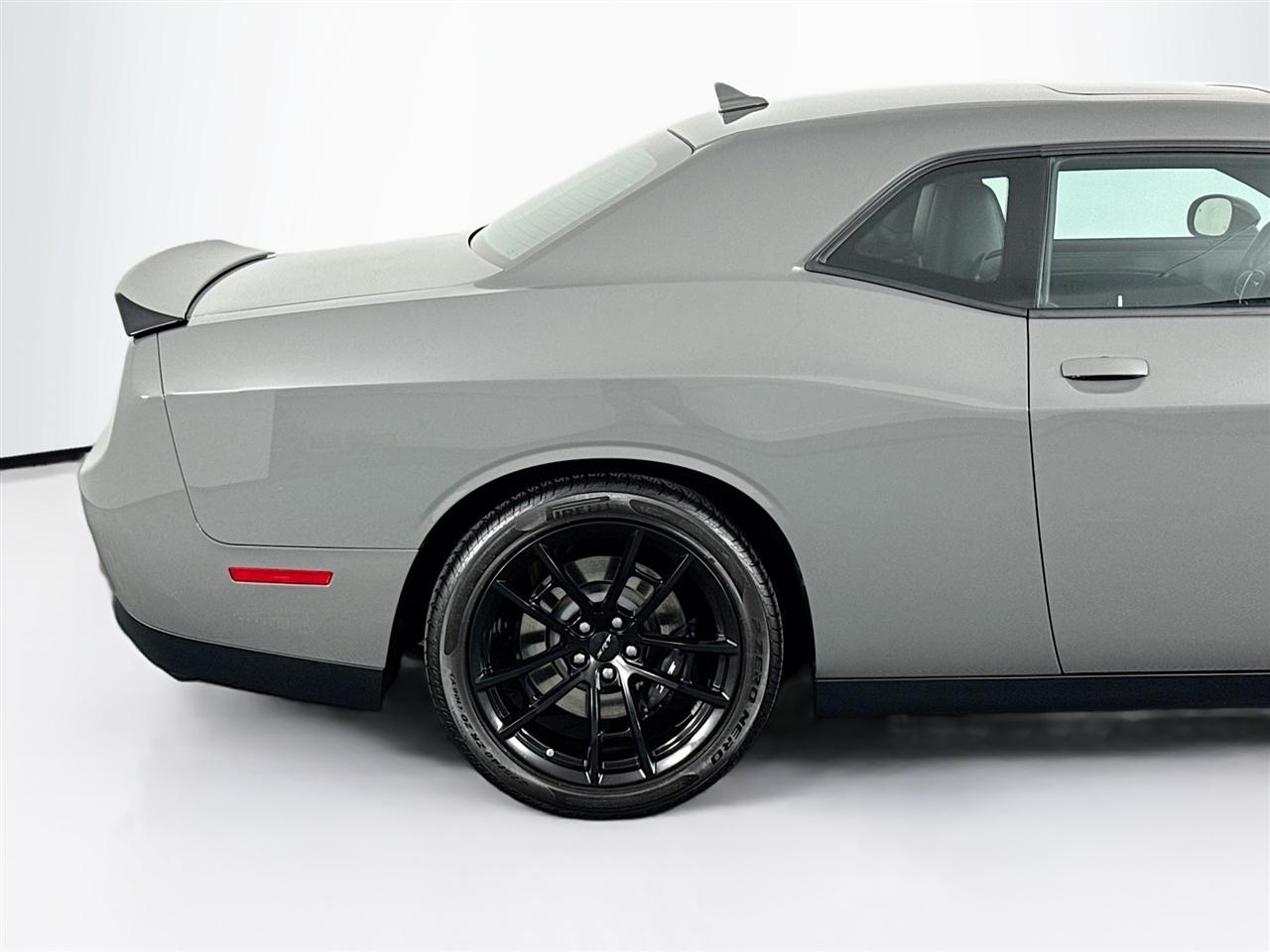 Dodge Challenger SRT Hellcat Jailbreak RWD 2023