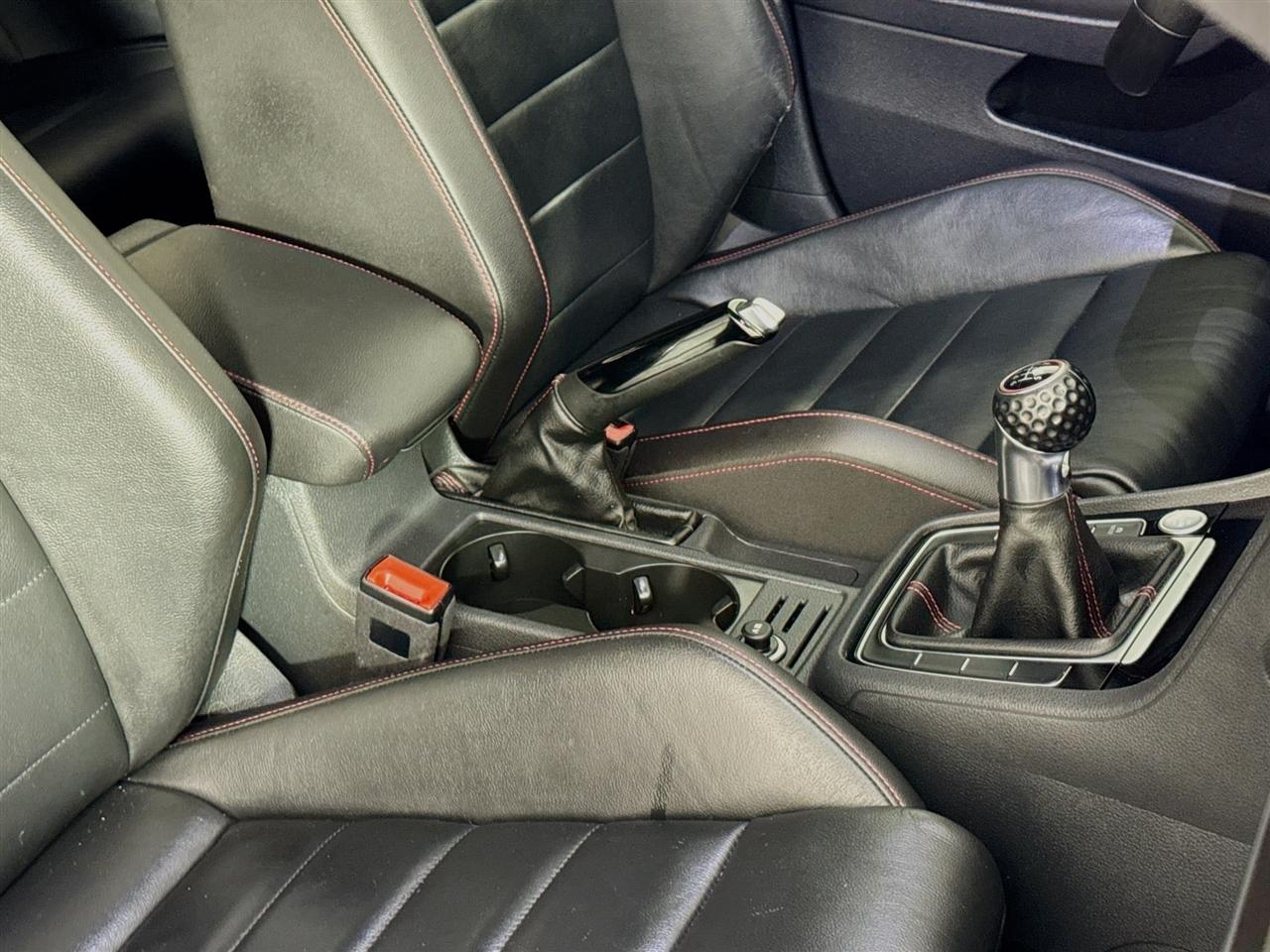 Volkswagen Golf GTI 2.0T Autobahn Manual 2021
