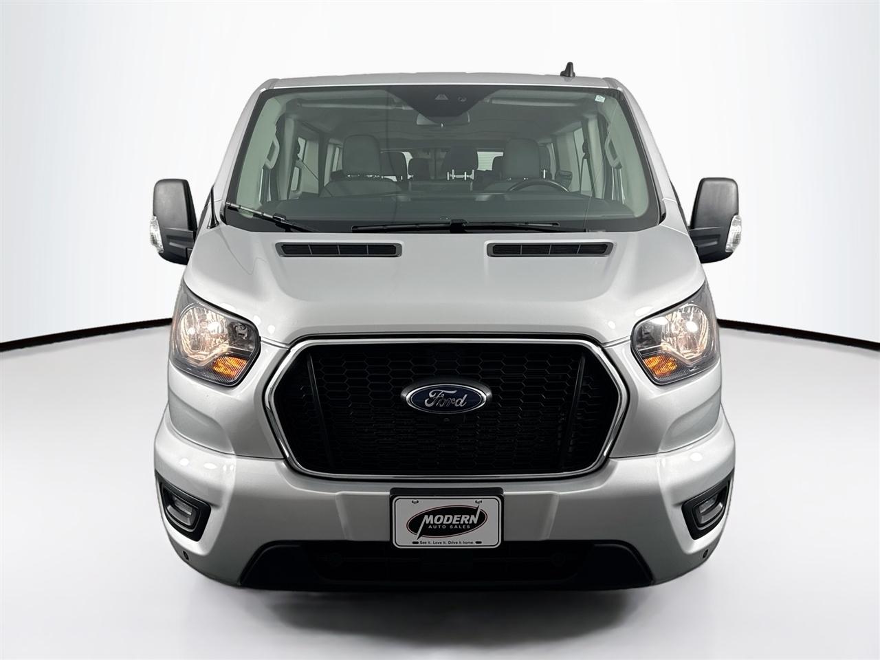 Ford Transit Passenger Wagon T-350 148" Low Roof XLT RWD 2024