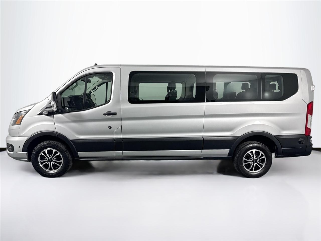 Ford Transit Passenger Wagon T-350 148" Low Roof XLT RWD 2024