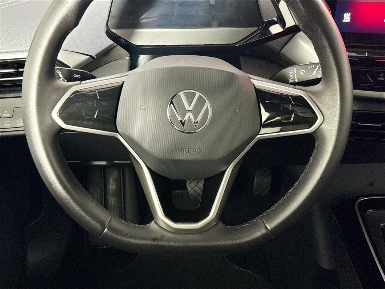 Volkswagen ID.4 Pro S AWD w/SK On Battery 2023